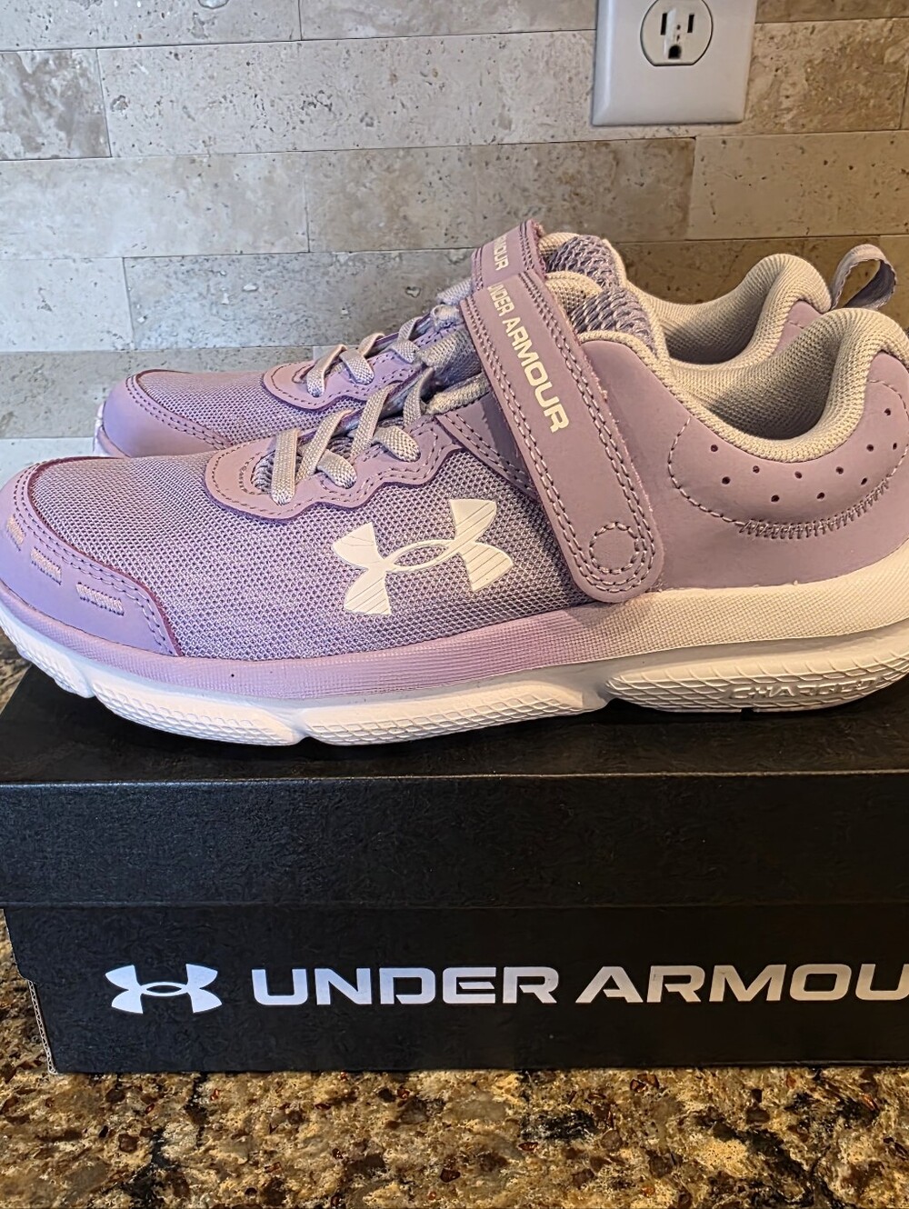 Under Armour Kids  Athletic Sneakers Size 3